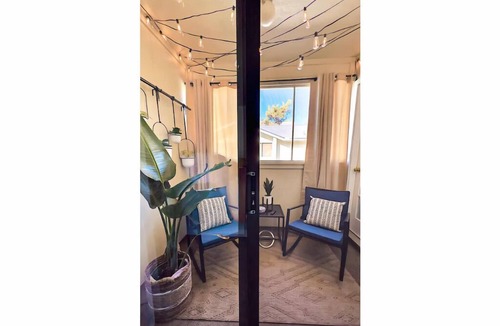 Three Rivers House | Tranquil Retreat 4 Miles to Park Entrance Walk to Dining BBQ Balcony