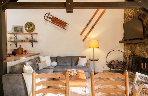 Sierra Cedars House | Treehouse Retreat Sleeps 10 Big Deck