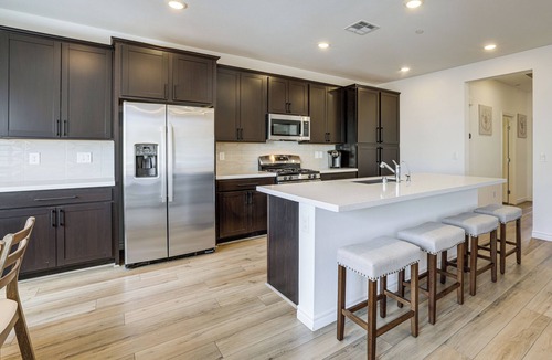 Mission Hills House | Twin Townhomes in Henderson: 12 Mi to Lake Mead!