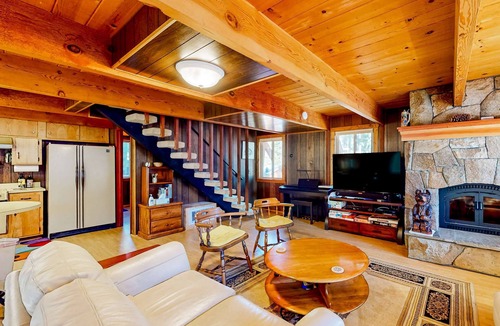 Comstock Acres Cabin | Two-story cabin with a wood fireplace, washer&dryer, & decks