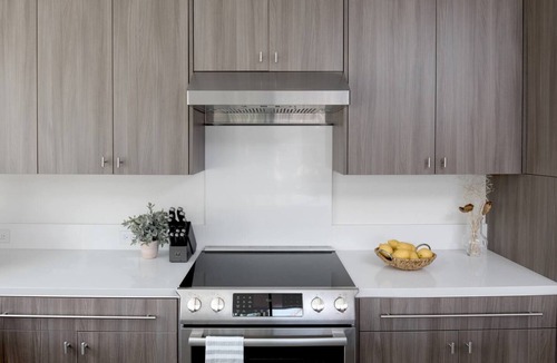 West Newport House | Ultimate Getaway: Oceanview 6BD/6BA Sleeps 16 4 Parking 2 Rooftop Decks!