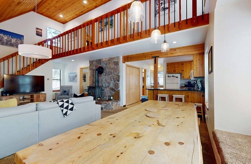 Truckee House | Updated home on quiet street with gas fireplace, shared hot tub, pool, & more