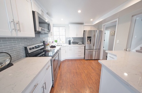 Lake Area House | Upgraded 2BR Newark Home w/AC | Near Tesla
