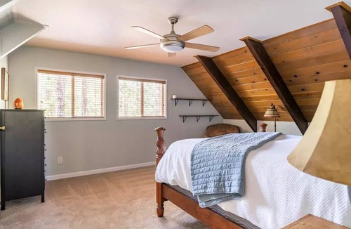 Idyllwild Ski Chalet | Upgraded Cabin w/ Spa and Gym. Ideal for families!