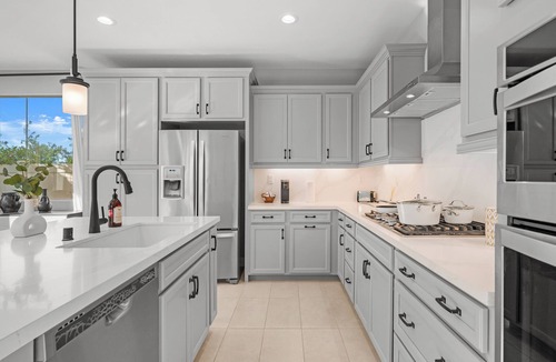 Chino House | Upgraded Model Home 4BR 3BA 6Beds Chino Near ONT & Disney
