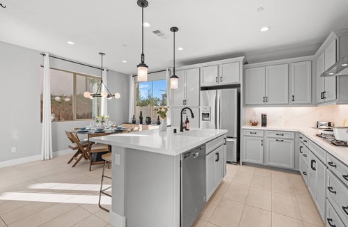 Chino House | Upgraded Model Home 4BR 3BA 6Beds Chino Near ONT & Disney