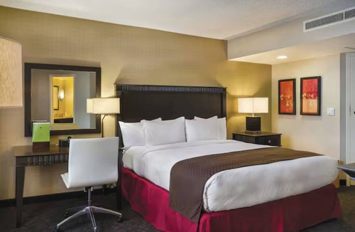 Little Tokyo Hotel | Urban Stay by MOCA & Walt Disney Concert Hall Area – Cultural Center