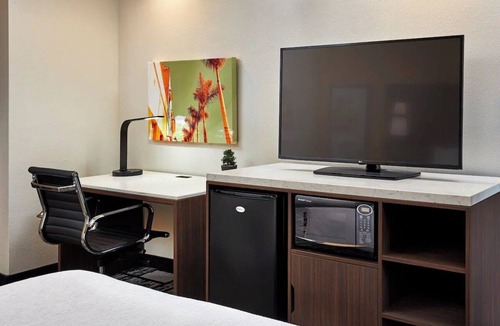 Orange Hotel | Vibrant Orange Stay w/Pool & Breakfast | Anaheim GardenWalk — 3.5 miles