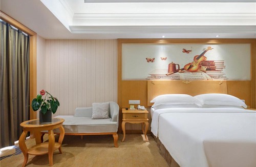 Guancheng Hui District Hotel | Vienna Hotel Zhengzhou Zhongyuan Futa