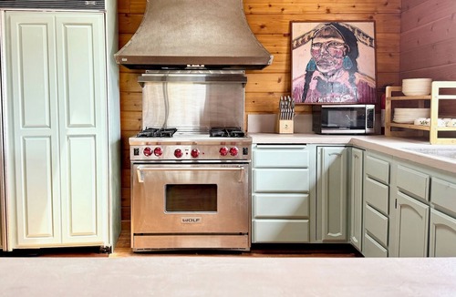 Calistoga House | Views galore, pool, nearby wineries and restaurants