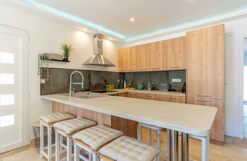 La Crau House | Villa between Provençal hills and Mediterranean sea