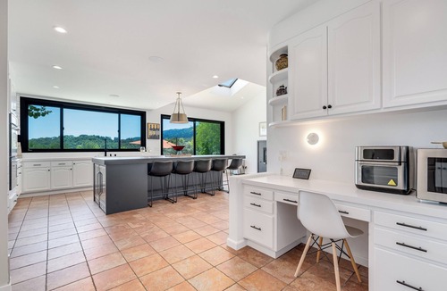 Glen Ellen House | Villa Oasis Luxe Glen Ellen Retreat Pool, Spa & Wine Country Views
