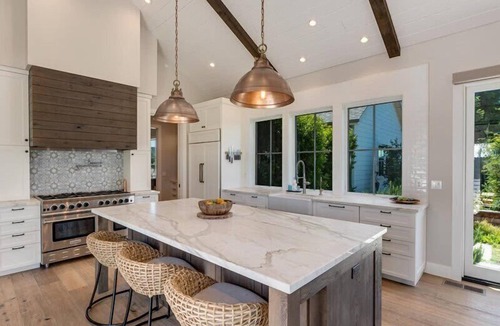 Healdsburg House | Vineyard Daydream - Villa with Wine Tastings Included
