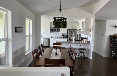 San Miguel House | Vineyard Views + Fire Pit | 1 Min to Wine Trail | Top of the Hill
