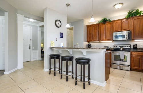 Florida Central Atlantic Coast Condo | Vista Cay Lakeview 3BR + Den, Near OCCC, I-Drive, Universal & Epic Universe,