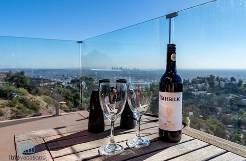 Hollywood Hills West House | Voted "Best Jet Liner Views" in LA Dogs Ok