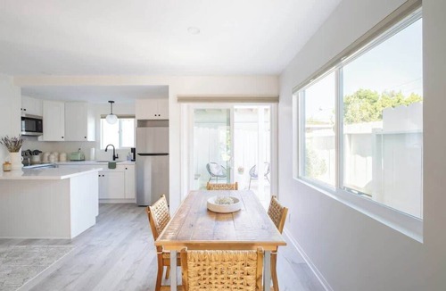 Carlsbad Apartment | Walk to Beach! Sunny Carlsbad Studio w/Parking