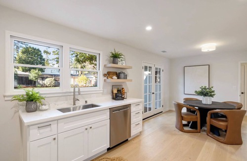 North Los Altos House | Walk to Downtown! Storybook Old Los Altos Retreat
