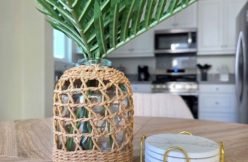 Imperial Beach House | Walk to the Beach. Nest on a Doorstep of Coronado. 2-Bedroom Townhome