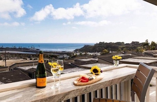 Solana Beach Condo | Walk to the beach! Views of Del Mar Racetrack & Ocean - Turf & Tide