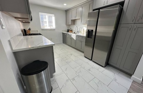 Lennox House | Walkable to SoFi, Intuit Dome, Kia Forum World Cup