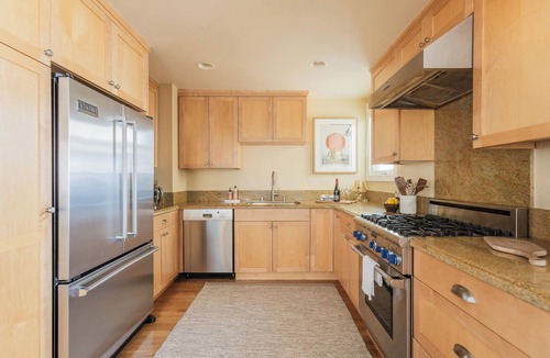 Sausalito House | Waterfront with Rooftop Deck 30 Night Min Stay