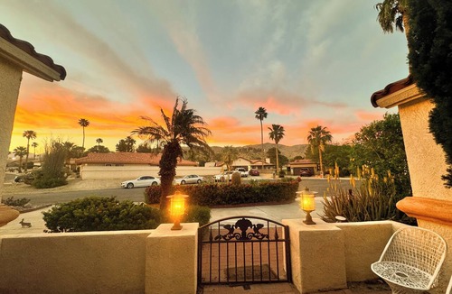Desert Hot Springs House | Welcome to the Desert Hideaway in Desert Hot Springs Country Club Access
