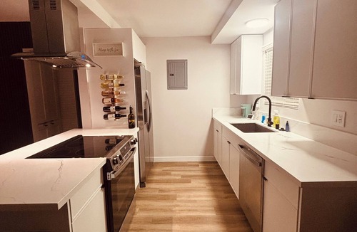 South Redondo Apartment | Welcome to The Beach House your coastal retreat! +Wine