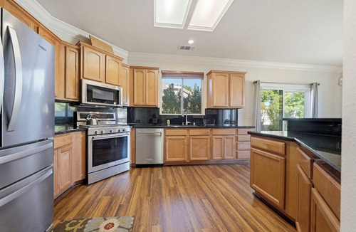 Sunset Avenues House | Westside Beauty Near Trails