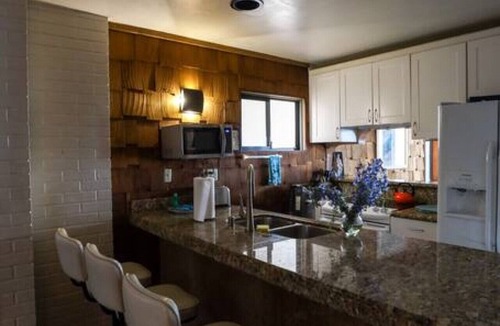 Capistrano Beach House | Whale Rock House Beach Front 1st/2nd Floors 16 MAX (STR#03-2662)