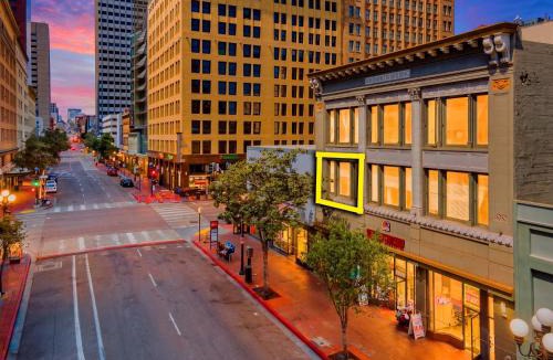 Gaslamp Quarter Apartment | Woolworth Loft - Stay in the Heart of Gaslamp