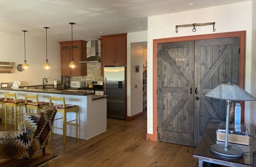 Los Alamos Apartment | Wyatt Earp at the Los Alamos Mercantile
