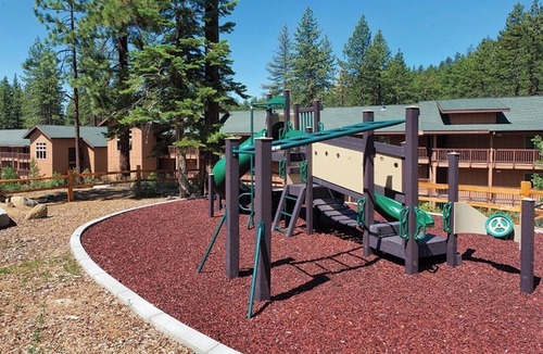 Round Hill Village Condo | Wyndham South Shore Resort condo in Zephyr Cove with kitchen and more!