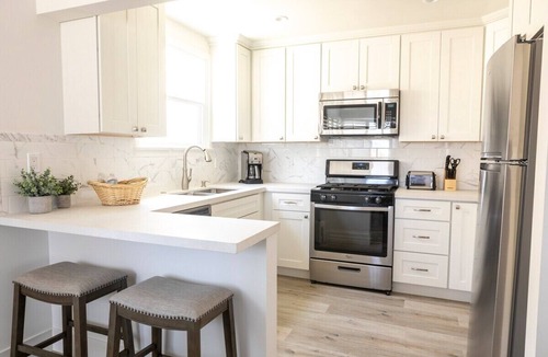 Corona del Mar Condo | Your CdM Coral Cottage - unit C