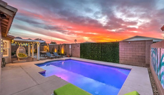 ㊂ Sunset Swim - Vegas Private Pool Oasis