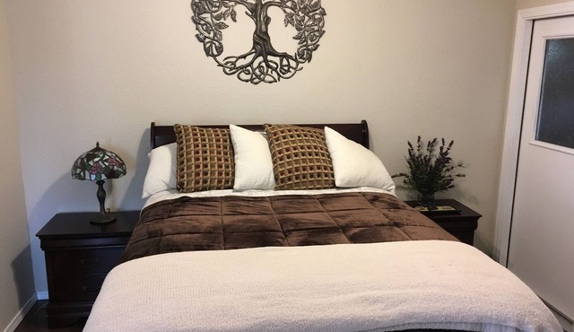 1BR 1BA QUIET IN THE COUNTRY - PET FRIENDLY