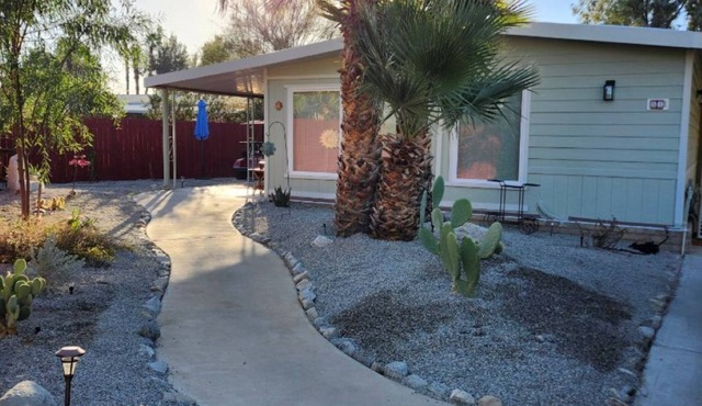 2 Bdr 2 Ba house #51 Borrego Spring Ca 55+ Road Runner community golf pool pball
