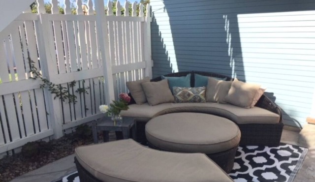 2 bed Chic Santa Monica/ Venice Beach. 8 min. walk to beach!