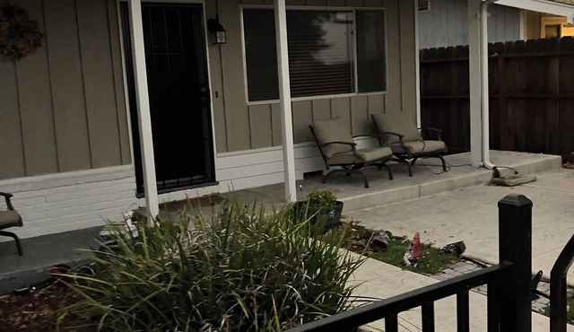 2-bedroom house in Rio Vista with AC