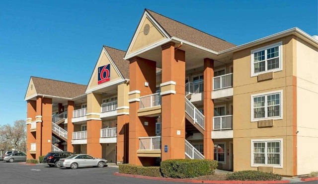 2 Beds |Mobil Tub |Nsmk| Kitchen|Studio 6 Sacramento