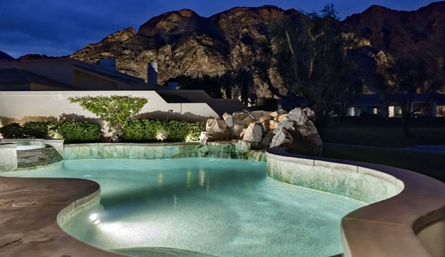 2 Ensuites, 3.5 baths, 3,000 sqft, Night Lit Mountain & Golf Views, Pvt Pool/Spa