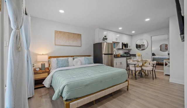 2 Parking, Ranch-Style, AC, Nice View, 2 King Beds