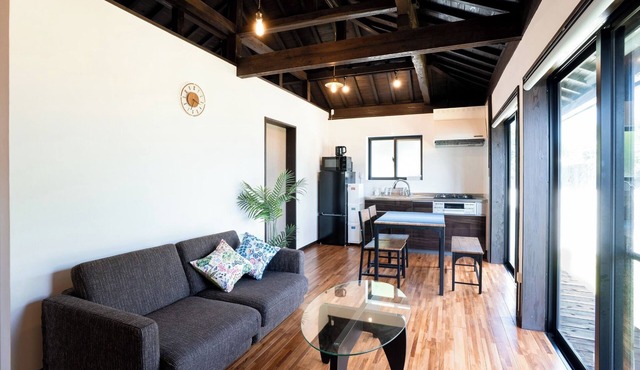 2minute walk to the beach | Entire house rental in NakijinImadomari | Reopening in June | 13 minu/Kunigami District Okinawa