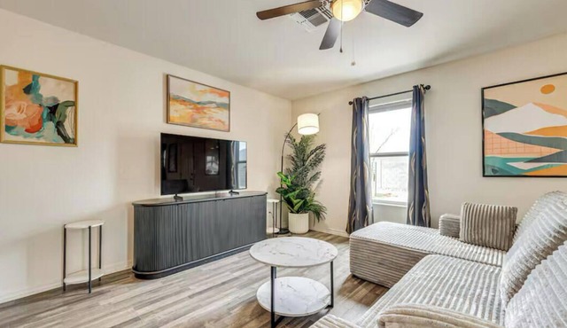 3-bedroom estate in welcoming Bullhead City with AC