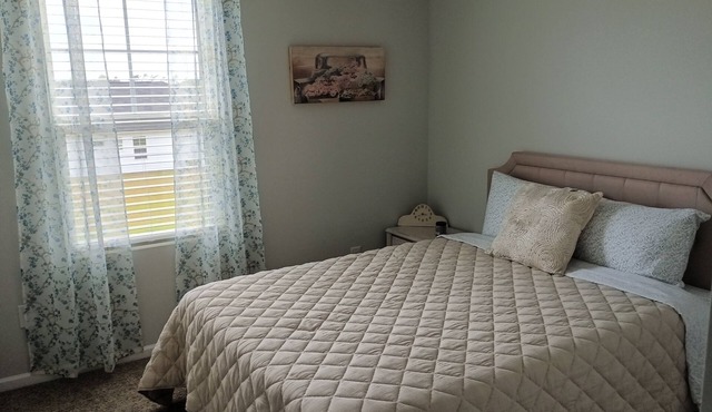 3-bedroom house in awesome Southport with WiFi, AC in Boiling Spring Lakes