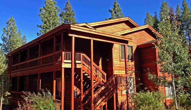 31-Day Minimum - 3BR/2BA/Your Tahoe Donner Base Camp: Ski, Play & Unwind