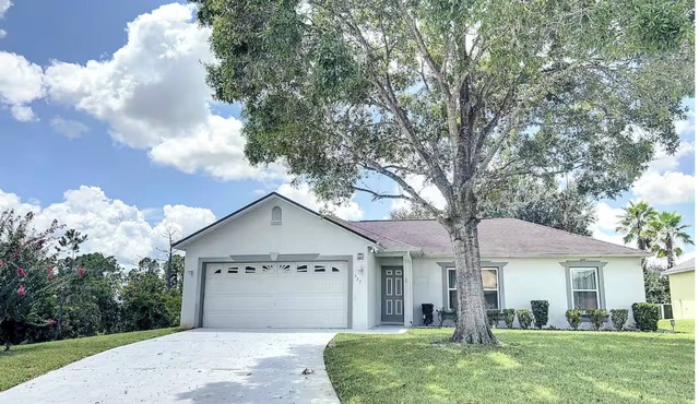 4 Bedrooms in Davenport only minutes to Disney.