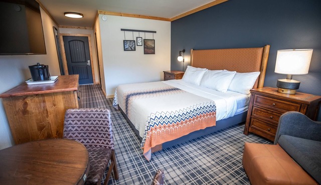 4 Pet-Friendly Units Near Sherwin Lakes, Ideal for Exploring Trails & Mountains