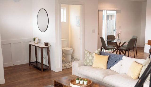 4BR Home w EV Charger, Outdoor 75" TV & Backyard Oasis Near Disney, SoFi & more