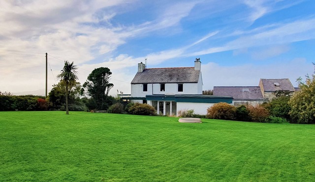 5 bedroom accommodation in Llanfaethlu, Anglesey in Holyhead